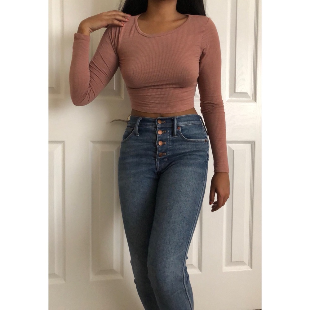 Light pink cropped top